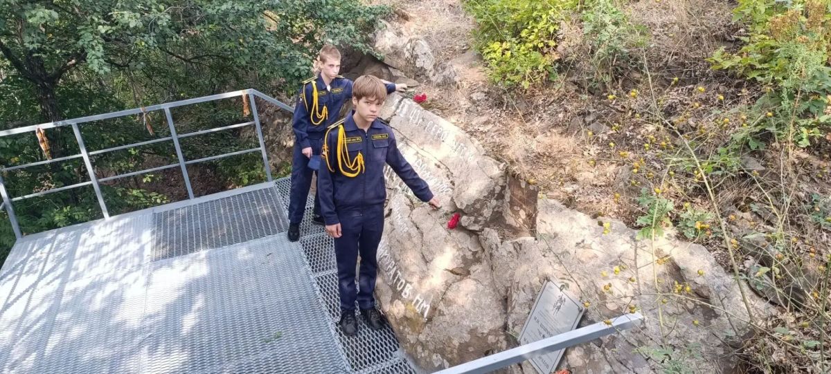 Сегодня, в день рождения легендарного командира 112-й Башкирской кавалерийской дивизии генерал-майора Минигали Мингазовича Шаймуратова, посетил место его гибели в пгт Сегодня, в день рождения легендарного командира 112-й Башкирской кавалерийской дивизии генерал-майора Минигали Мингазовича Шаймуратова, посетил место его гибели в пгт