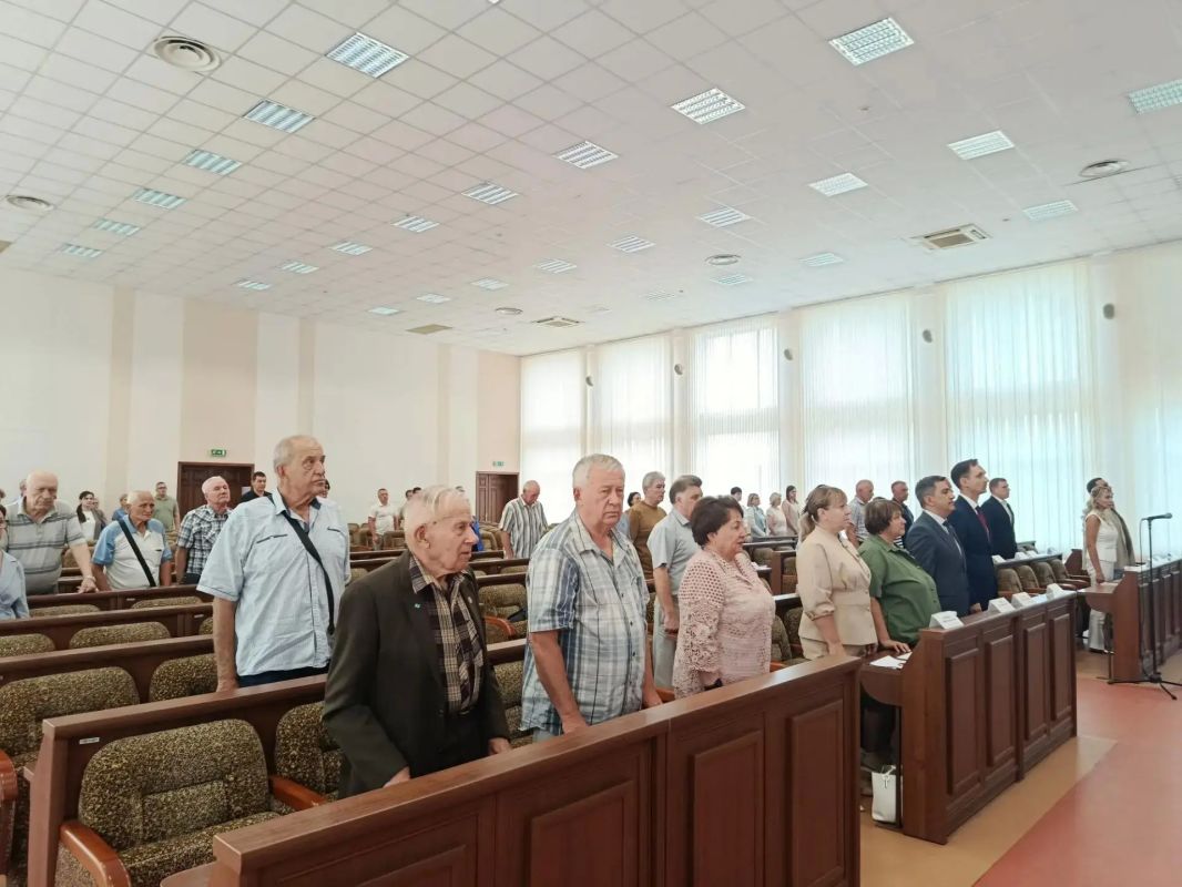 В преддверии Дня города в Луганске избрали нового Почетного гражданина муниципального образования В преддверии Дня города в Луганске избрали нового Почетного гражданина муниципального образования