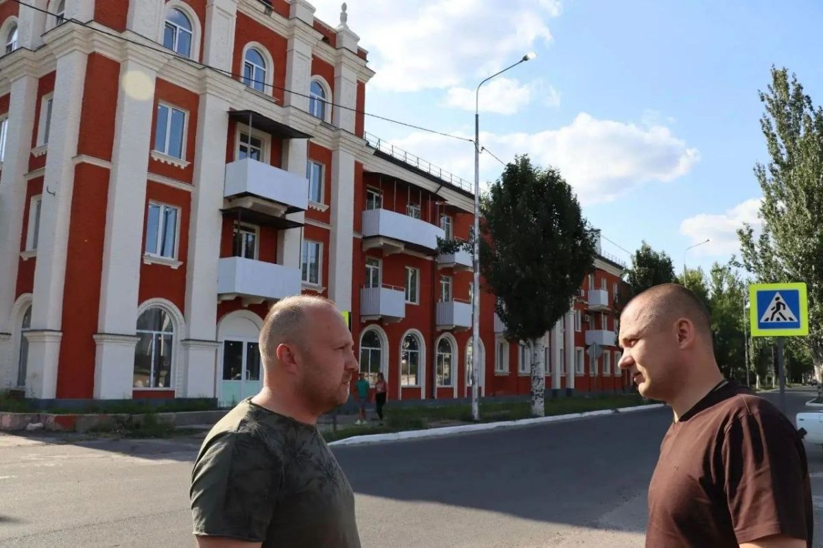 Свет возвращается в Северодонецк: единороссы осмотрели пробный запуск уличного освещения на проспекте Советском Свет возвращается в Северодонецк: единороссы осмотрели пробный запуск уличного освещения на проспекте Советском
