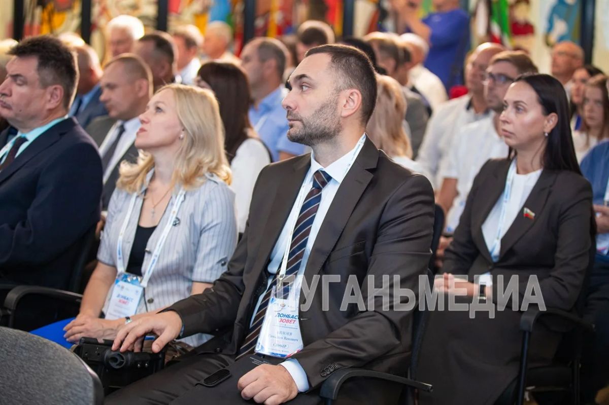 В Луганске прошел I Окружной муниципальный форум «Донбасс зовет» В Луганске прошел I Окружной муниципальный форум «Донбасс зовет»