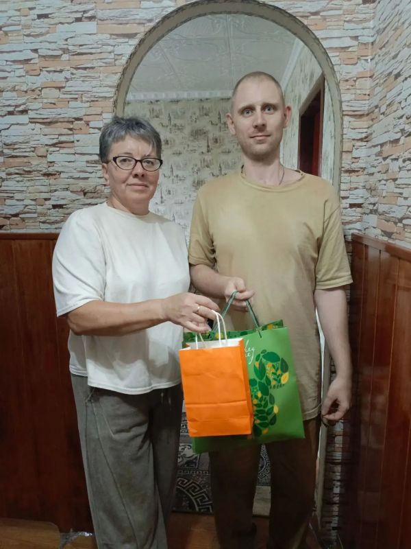 Женсоветы округа поздравили шахтеров-защитников Родины Женсоветы округа поздравили шахтеров-защитников Родины