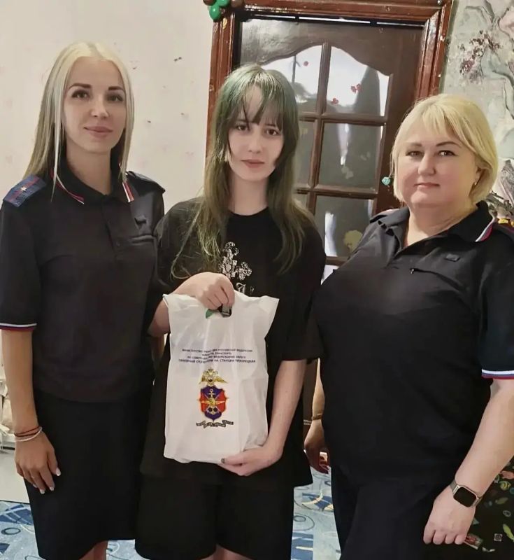 В преддверии нового учебного года сотрудники транспортной полиции Северо-Кавказского региона приняли участие в благотворительной акции «Помоги собраться в школу» В преддверии нового учебного года сотрудники транспортной полиции Северо-Кавказского региона приняли участие в благотворительной акции «Помоги собраться в школу»