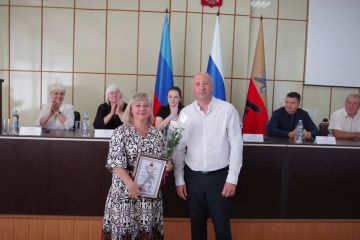 На августовской конференции в Славяносербске подвели итоги и определили вектор развития образования в округе
