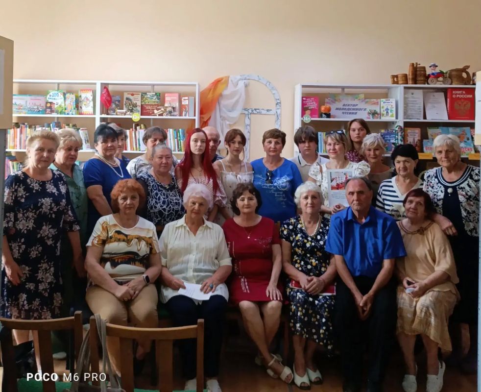 27 августа в библиотеке № 20 состоялся вечер памяти, посвященный нашей землячке, талантливой поэтессе, Евгении Ивановне Перетятой-Бабенко 27 августа в библиотеке № 20 состоялся вечер памяти, посвященный нашей землячке, талантливой поэтессе, Евгении Ивановне Перетятой-Бабенко