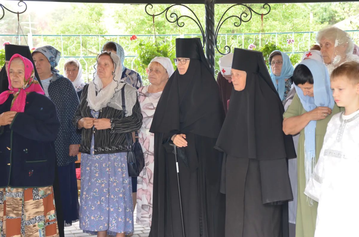 В Новоайдарский округ прибыла икона Святого Нектария Эгинского В Новоайдарский округ прибыла икона Святого Нектария Эгинского