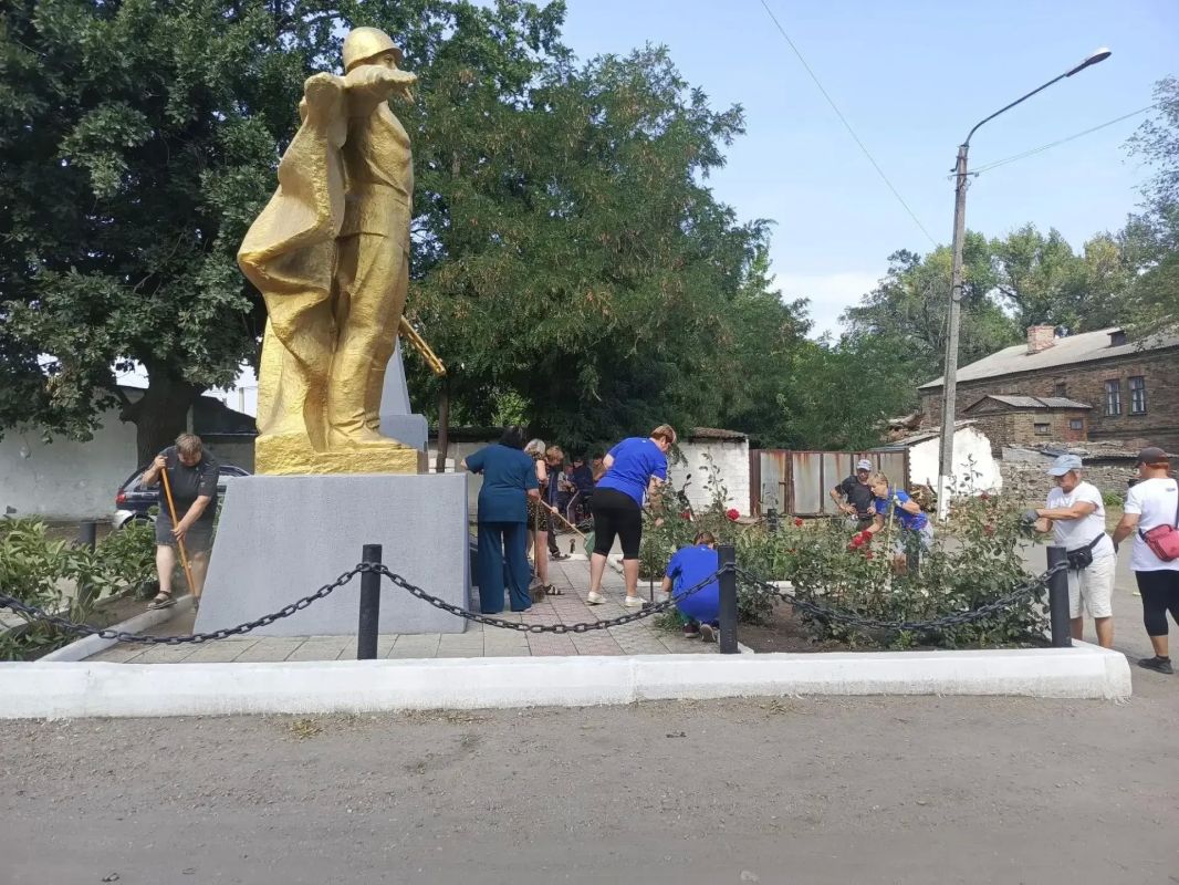 Мы память сохраним делами! Мы память сохраним делами!