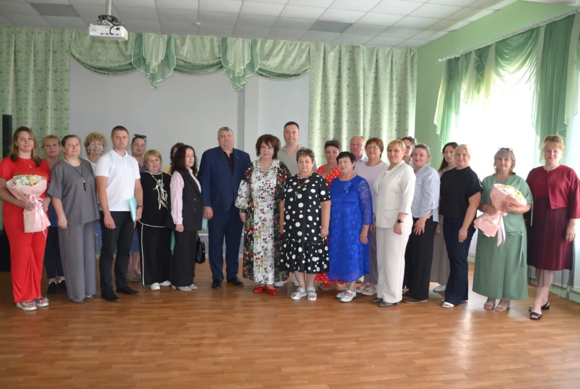 Готовимся к новому учебному году: провели совещание с директорами образовательных учреждений Готовимся к новому учебному году: провели совещание с директорами образовательных учреждений