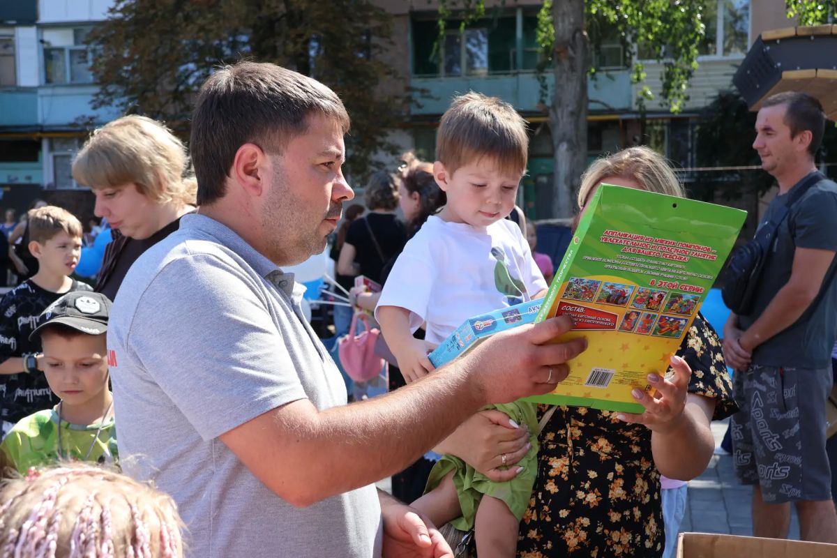 Праздник двора объединил жителей поселка Юбилейное Праздник двора объединил жителей поселка Юбилейное