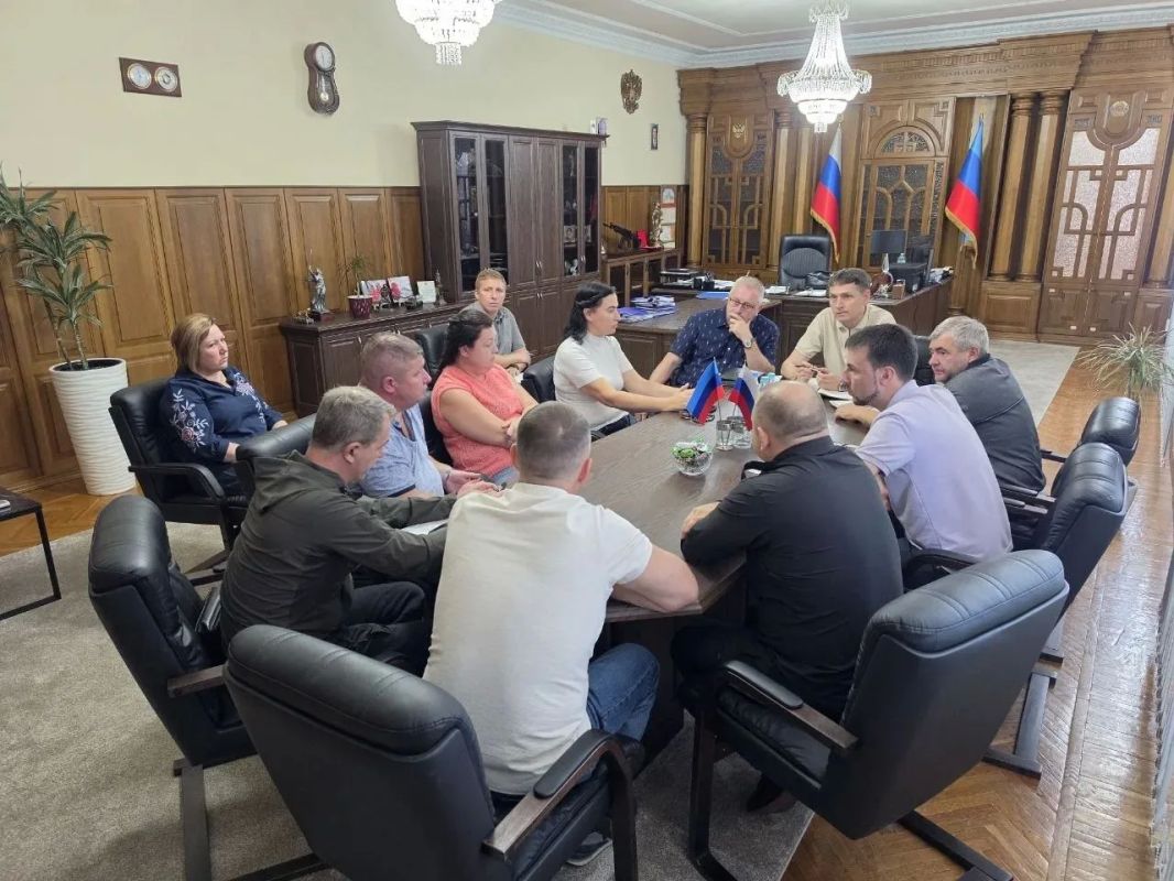 Председатель Правительства ЛНР провел совещание по вопросам восстановления энергосистемы региона