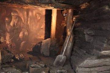 От «угольных указов» до наших дней: молодые сотрудники МВД познакомились с историей шахтёрского края