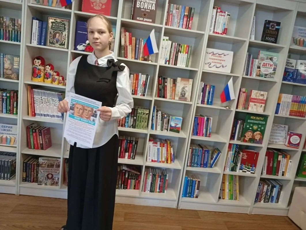 В Новоайдарской центральной районной библиотеке прошла акция «Луганщина трудовая» В Новоайдарской центральной районной библиотеке прошла акция «Луганщина трудовая»