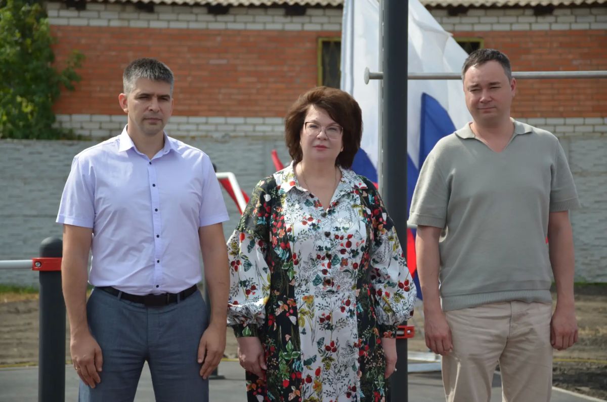 В Новоайдаре по народной программе Единой России открыли новый ФОКОТ В Новоайдаре по народной программе Единой России открыли новый ФОКОТ