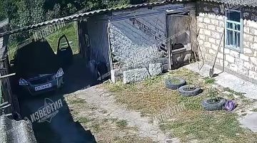В Белокуракино ЛНР мужик угнал тачку средь бела дня