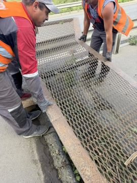 Дорожники готовят системы водоотведения к зиме