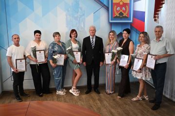 Сегодня в Администрации округа провел торжественный прием, посвященный профессиональному празднику — Дню ветеринарного работника Российской Федерации