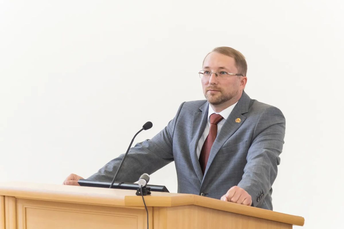 Роман Олексин: В Академии Матусовского прошла ежегодная Августовская конференция руководителей детских школ искусств Луганской Народной Республики Роман Олексин: В Академии Матусовского прошла ежегодная Августовская конференция руководителей детских школ искусств Луганской Народной Республики