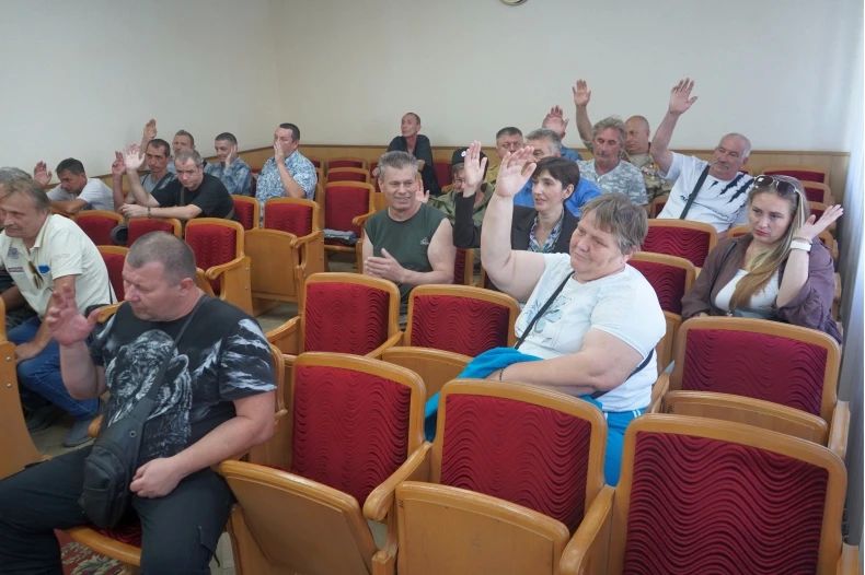 На базе Администрации Свердловского округа ЛНР состоялась встреча представителей общественной организации ветеранов «Боевое братство» На базе Администрации Свердловского округа ЛНР состоялась встреча представителей общественной организации ветеранов «Боевое братство»