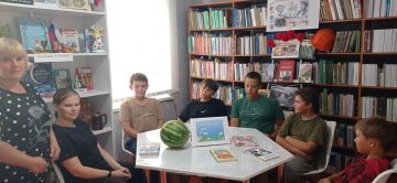 В библиотеке села Петровка прошёл час общения «Прощай, лето»