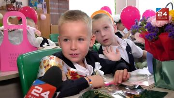 Навстречу знаниям: 7,5 тысяч первоклассников Республики сделали первый шаг в школьную жизнь
