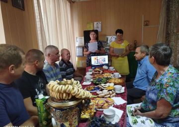 В Веселотарасовском сельском доме культуры прошел трогательный вечер-встреча «Славим шахтёрский труд»