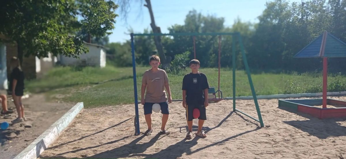 В библиотеке села Петровка прошёл час общения «Прощай, лето» В библиотеке села Петровка прошёл час общения «Прощай, лето»
