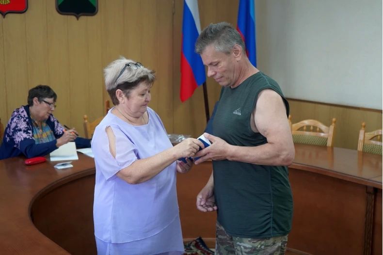 На базе Администрации Свердловского округа ЛНР состоялась встреча представителей общественной организации ветеранов «Боевое братство» На базе Администрации Свердловского округа ЛНР состоялась встреча представителей общественной организации ветеранов «Боевое братство»