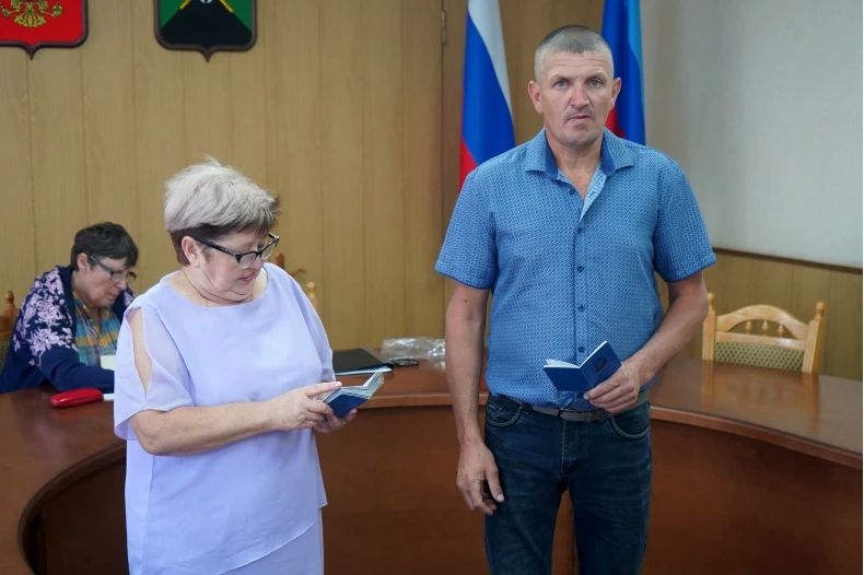 На базе Администрации Свердловского округа ЛНР состоялась встреча представителей общественной организации ветеранов «Боевое братство» На базе Администрации Свердловского округа ЛНР состоялась встреча представителей общественной организации ветеранов «Боевое братство»