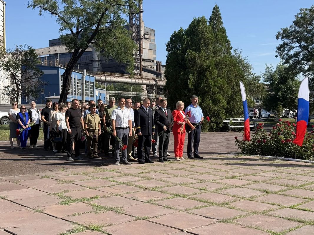 ПАМЯТЬ, КОТОРАЯ ОБЪЕДИНЯЕТ ПОКОЛЕНИЯ ПАМЯТЬ, КОТОРАЯ ОБЪЕДИНЯЕТ ПОКОЛЕНИЯ