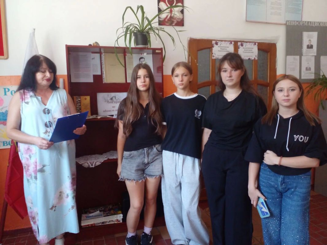 В Бугаевской библиотеке прошел исторический экскурс «Район наш в пламени войны» В Бугаевской библиотеке прошел исторический экскурс «Район наш в пламени войны»