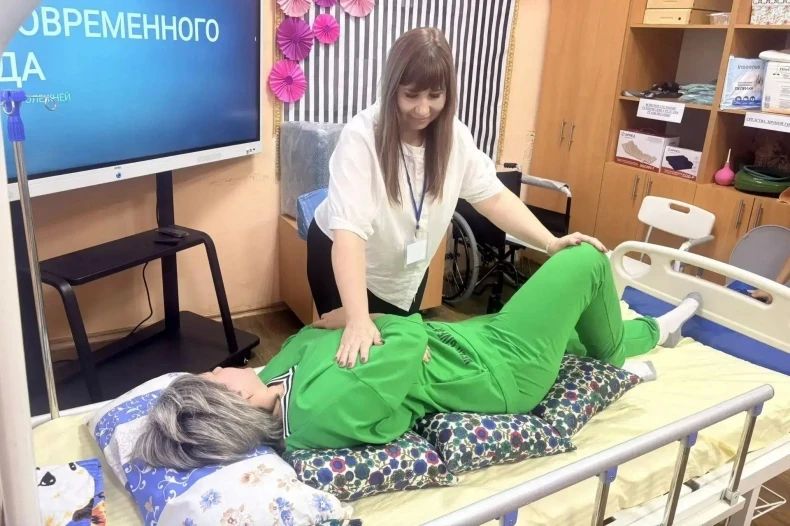 167 человек прошли обучение в Школах ухода 167 человек прошли обучение в Школах ухода