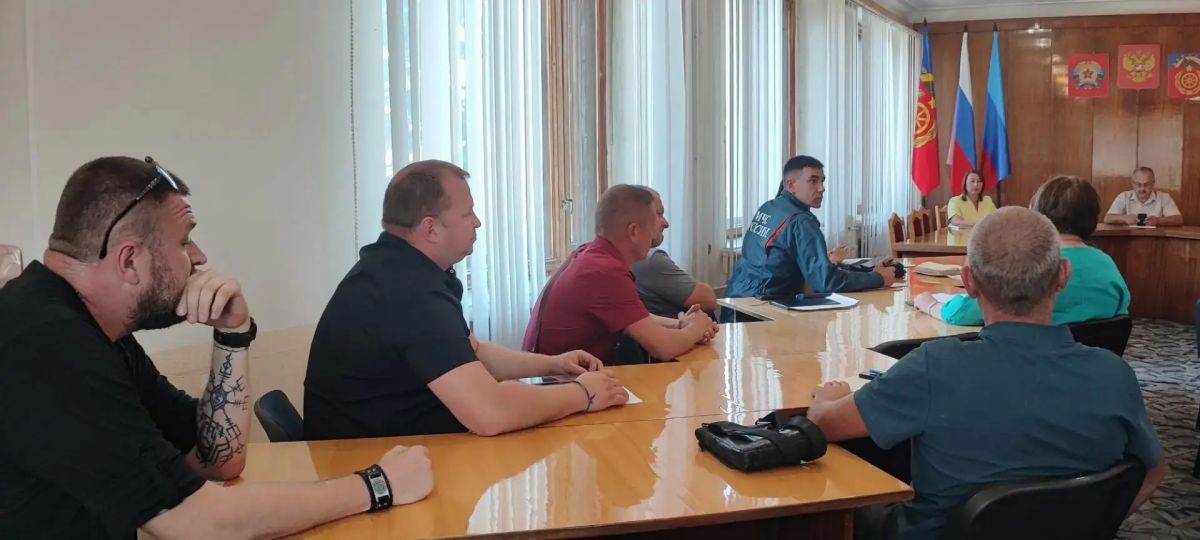 Под председательством главы Антрацитовского муниципального округа Сергея Саенко состоялось заседание штаба по гражданской обороне и чрезвычайным ситуациям Под председательством главы Антрацитовского муниципального округа Сергея Саенко состоялось заседание штаба по гражданской обороне и чрезвычайным ситуациям