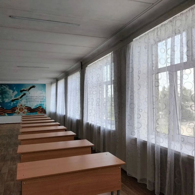 В Ясеновской школе № 2 им. Д.В. Лазутина выполнен капитальный ремонт Капитальный ремонт был выполнен при поддержке региона-шефа — Республики Коми В Ясеновской школе № 2 им. Д.В. Лазутина выполнен капитальный ремонт Капитальный ремонт был выполнен при поддержке региона-шефа — Республики Коми