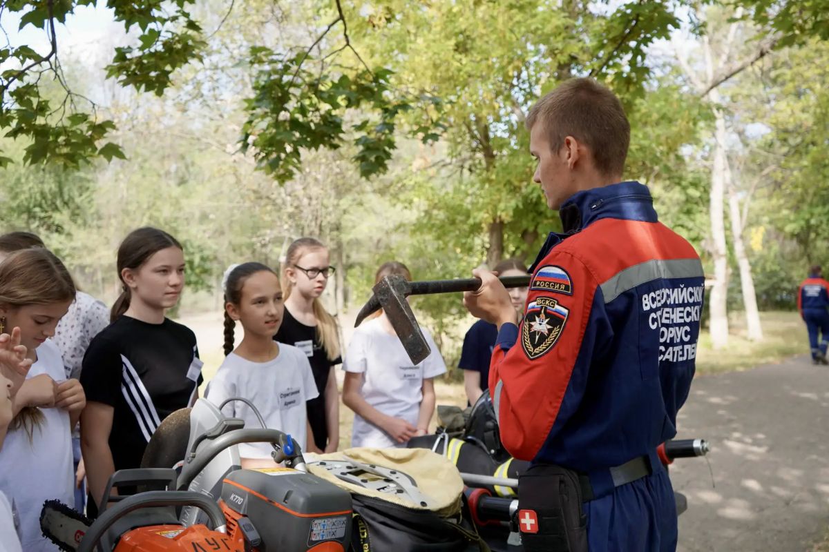 В Луганской школе №41 прошёл «Городок безопасности» от ЛугРО ВСКС В Луганской школе №41 прошёл «Городок безопасности» от ЛугРО ВСКС
