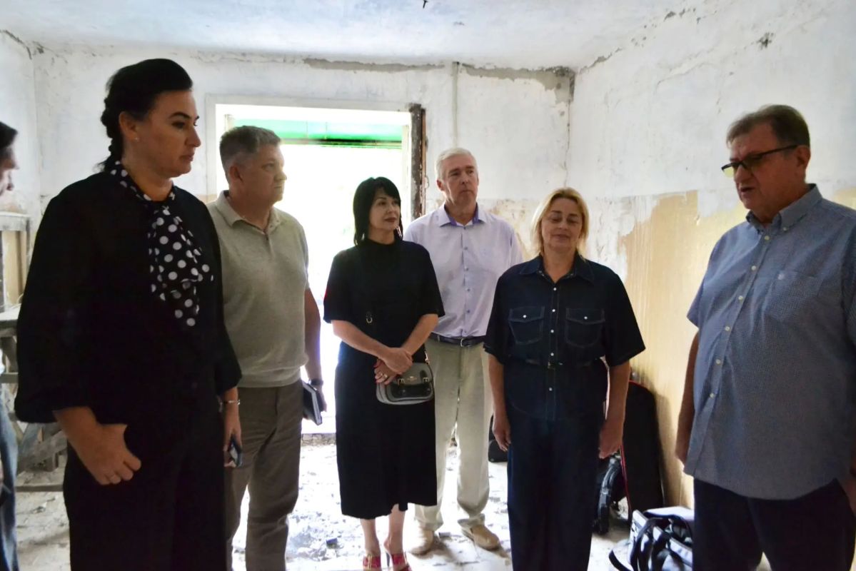 Председатель Совета городского округа город Луганск Сергей Цемкало проинспектировал ход капитального ремонта зала бокса «Олимп» в спортивной школе №3 Председатель Совета городского округа город Луганск Сергей Цемкало проинспектировал ход капитального ремонта зала бокса «Олимп» в спортивной школе №3