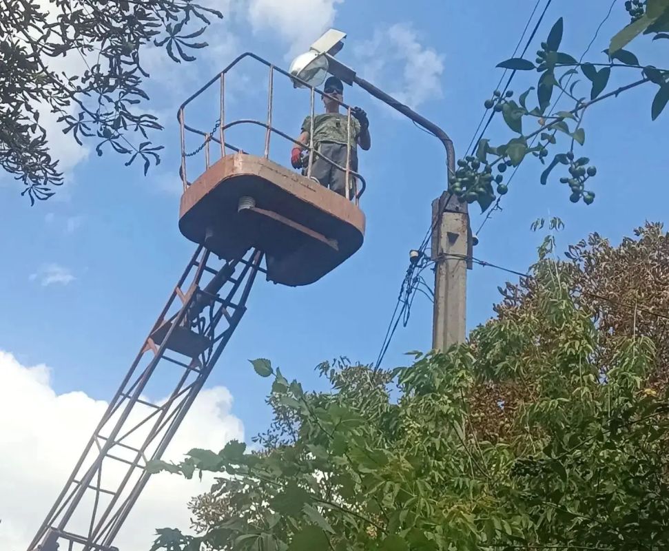 Коммунальными службами проведены работы на территории города Коммунальными службами проведены работы на территории города