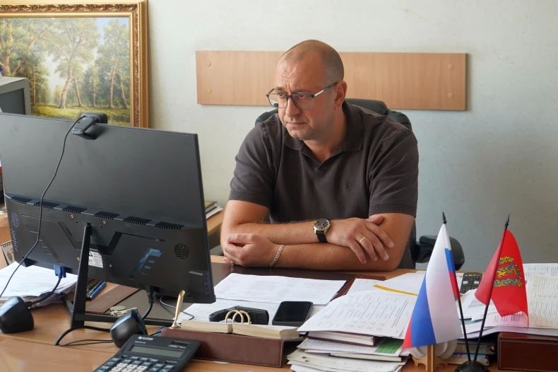 Вопросы социально-культурной адаптации иностранных граждан обсудили в Администрации округа Вопросы социально-культурной адаптации иностранных граждан обсудили в Администрации округа