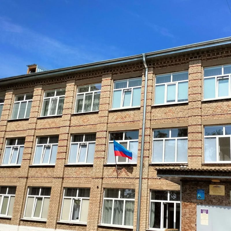 В Ясеновской школе № 2 им. Д.В. Лазутина выполнен капитальный ремонт Капитальный ремонт был выполнен при поддержке региона-шефа — Республики Коми В Ясеновской школе № 2 им. Д.В. Лазутина выполнен капитальный ремонт Капитальный ремонт был выполнен при поддержке региона-шефа — Республики Коми