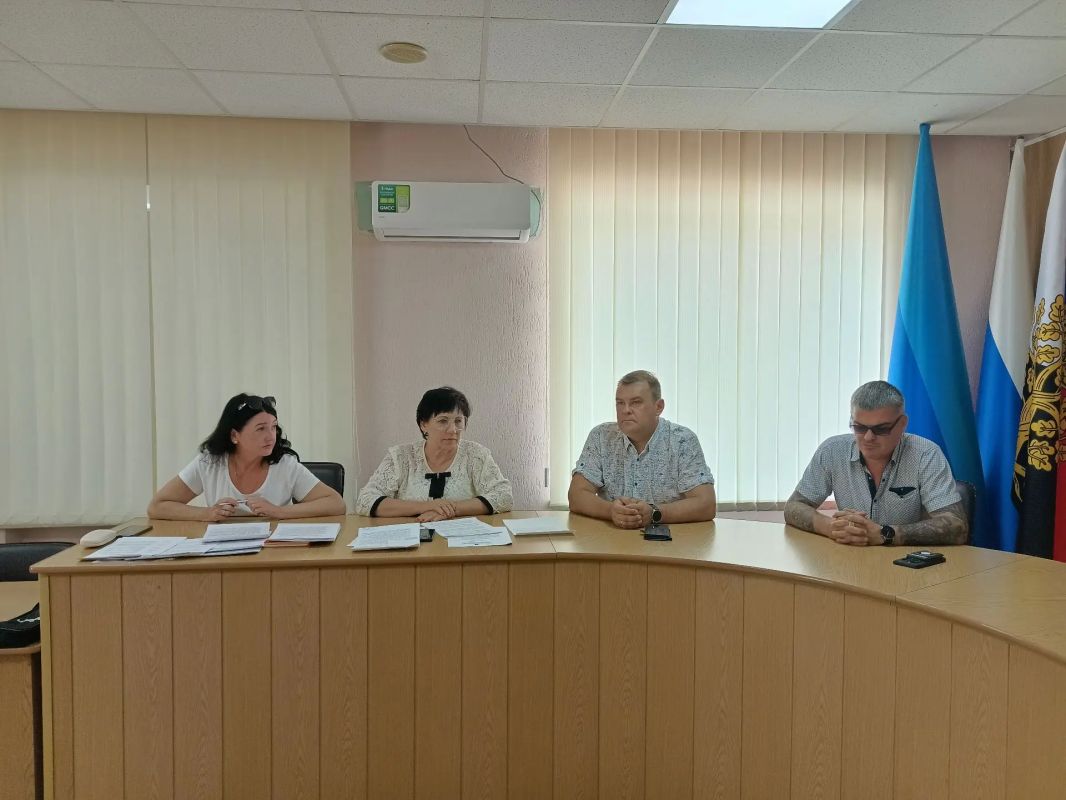 В Ровеньках обсудили развитие комплекса ГТО В Ровеньках обсудили развитие комплекса ГТО
