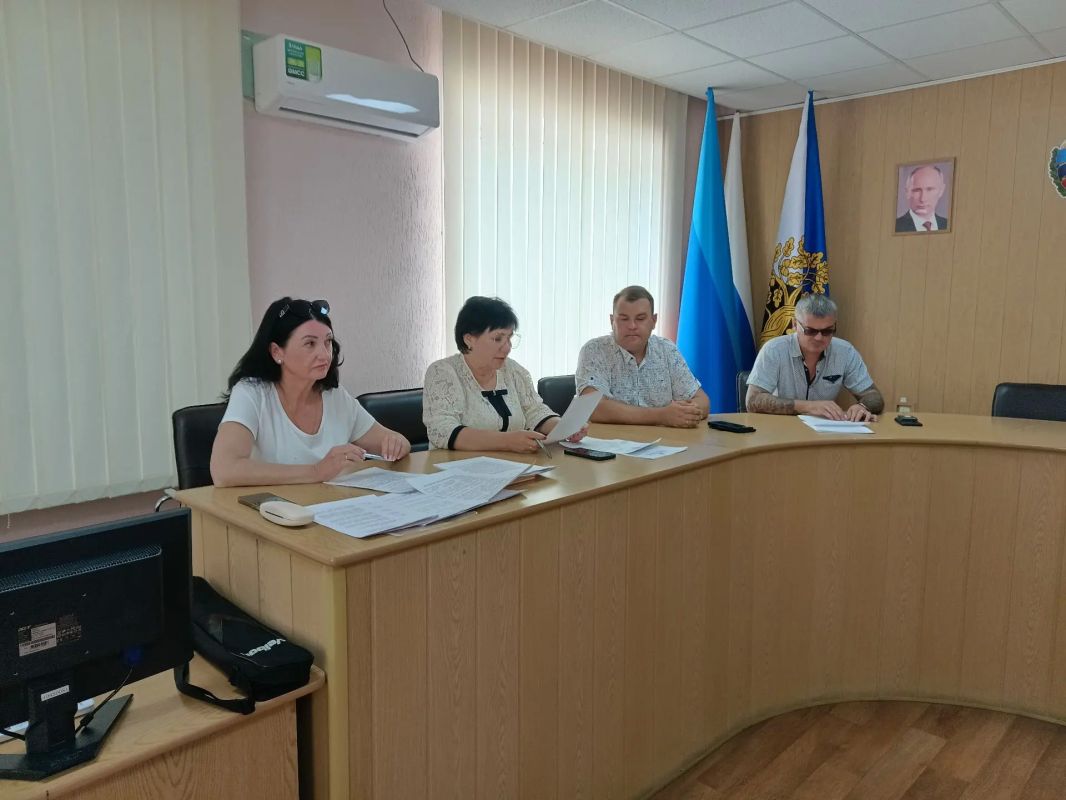 В Ровеньках обсудили развитие комплекса ГТО В Ровеньках обсудили развитие комплекса ГТО
