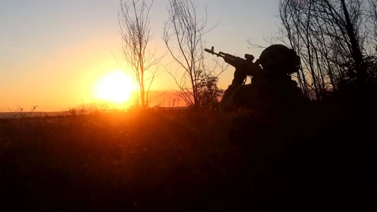 Более 400 украинских беспилотников уничтожили над ЛНР за месяц Более 400 украинских беспилотников уничтожили над ЛНР за месяц