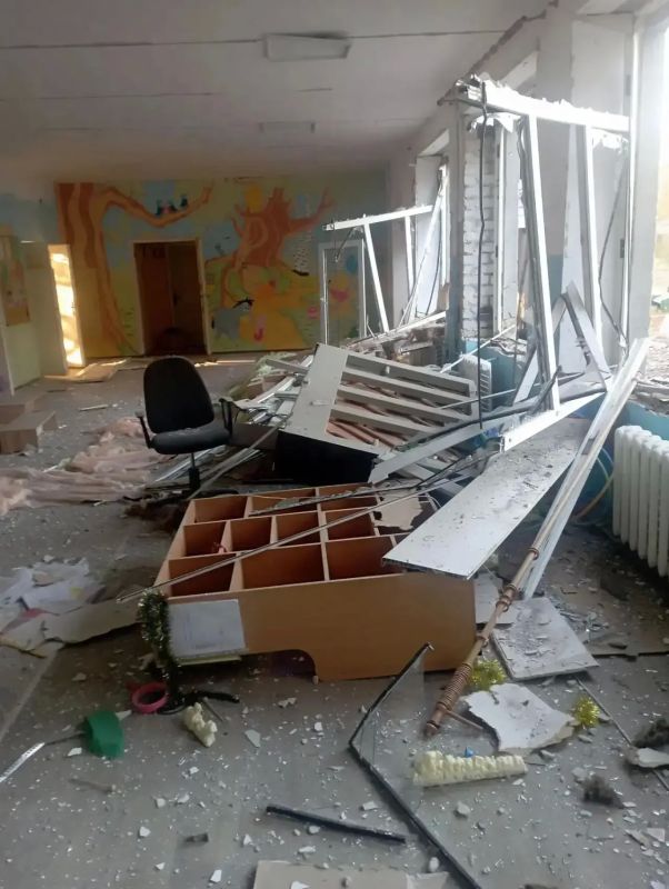 ВСУ атаковали школу и детский сад в Запорожской области ВСУ атаковали школу и детский сад в Запорожской области