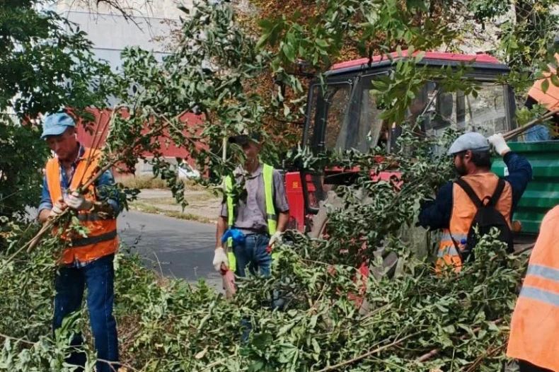 В Свердловском округе продолжается наведение порядка В Свердловском округе продолжается наведение порядка