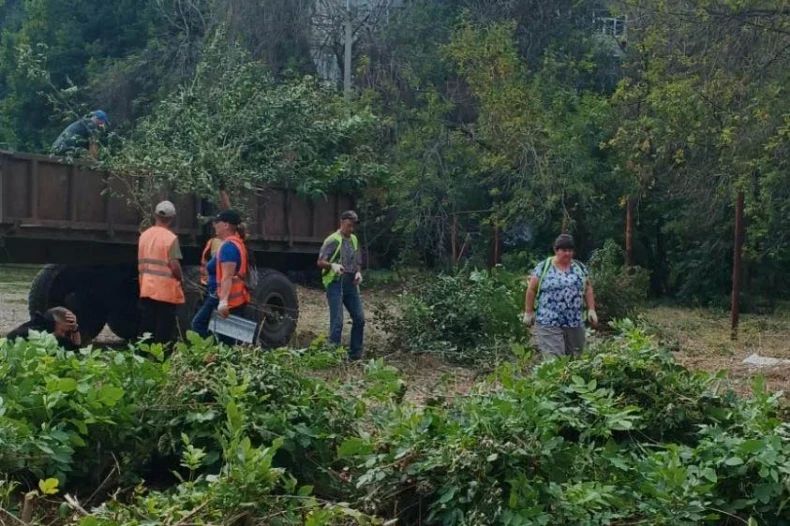 В Свердловском округе продолжается наведение порядка В Свердловском округе продолжается наведение порядка