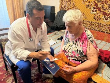 Забота на дому: пермские врачи продолжают выездные осмотры членов семей погибших участников СВО и маломобильных граждан