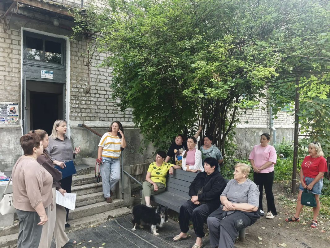 В Молодогвардейске жители двух домов объединились в ТОС «Добрососедство» В Молодогвардейске жители двух домов объединились в ТОС «Добрососедство»