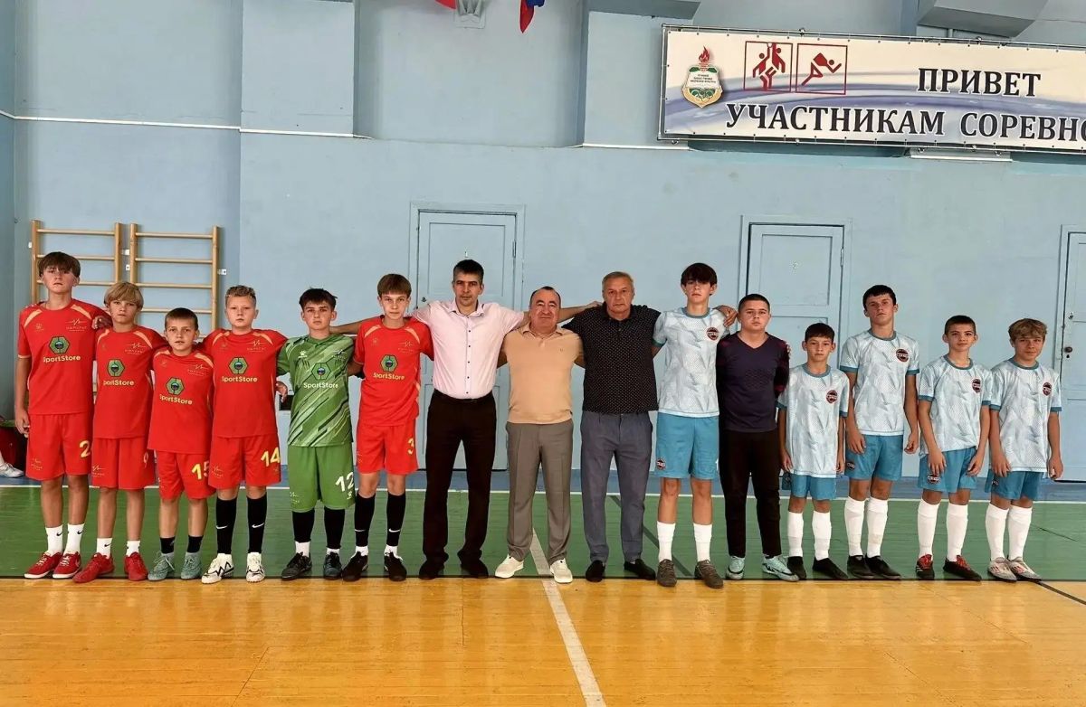 Команда из Перевальска заняла 2-е место на региональном этапе по дворовому футболу Команда из Перевальска заняла 2-е место на региональном этапе по дворовому футболу