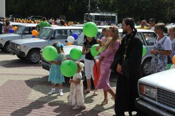 День многодетной семьи впервые отмечают в ЛНР