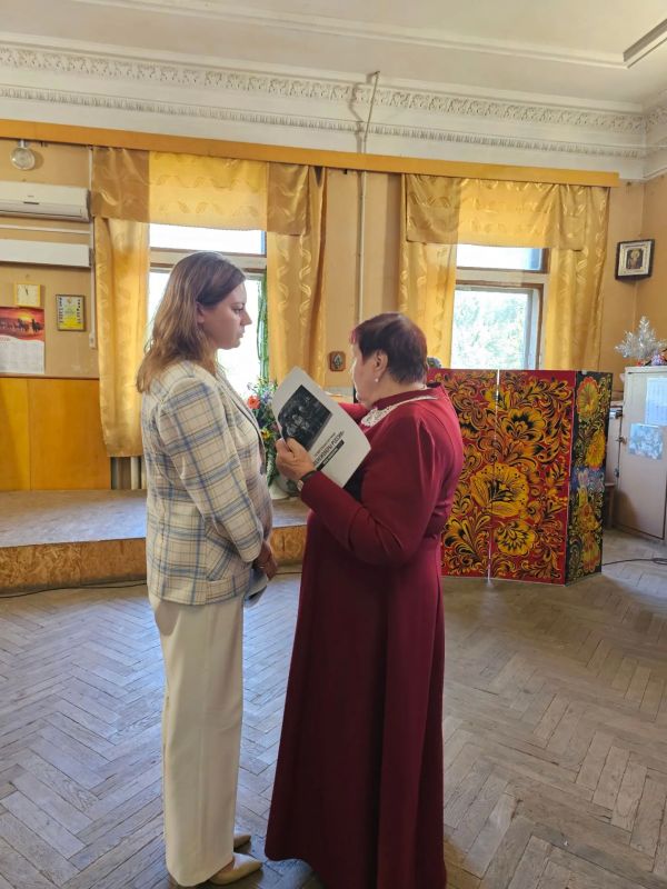 Галина Дуброва: Знаете, бывают дни, которые выходят за рамки «рабочей встречи» Галина Дуброва: Знаете, бывают дни, которые выходят за рамки «рабочей встречи»