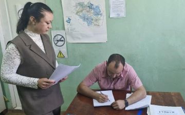 Специалисты центра занятости посетили работодателей Лутугинского муниципального округа