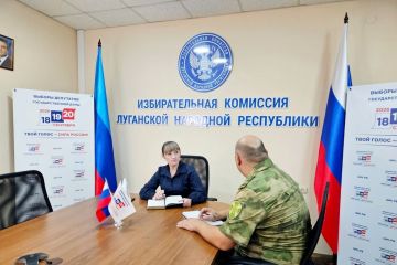 Председатель Избиркома ЛНР провела рабочую встречу с представителями Росгвардии